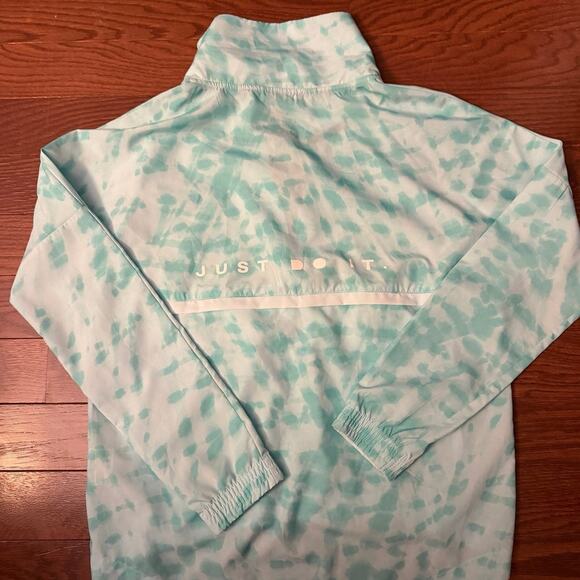 Nike Dri-FIT Lightweight Abstract Teal Running Jacket Size Small Like new - Picture 8 of 8